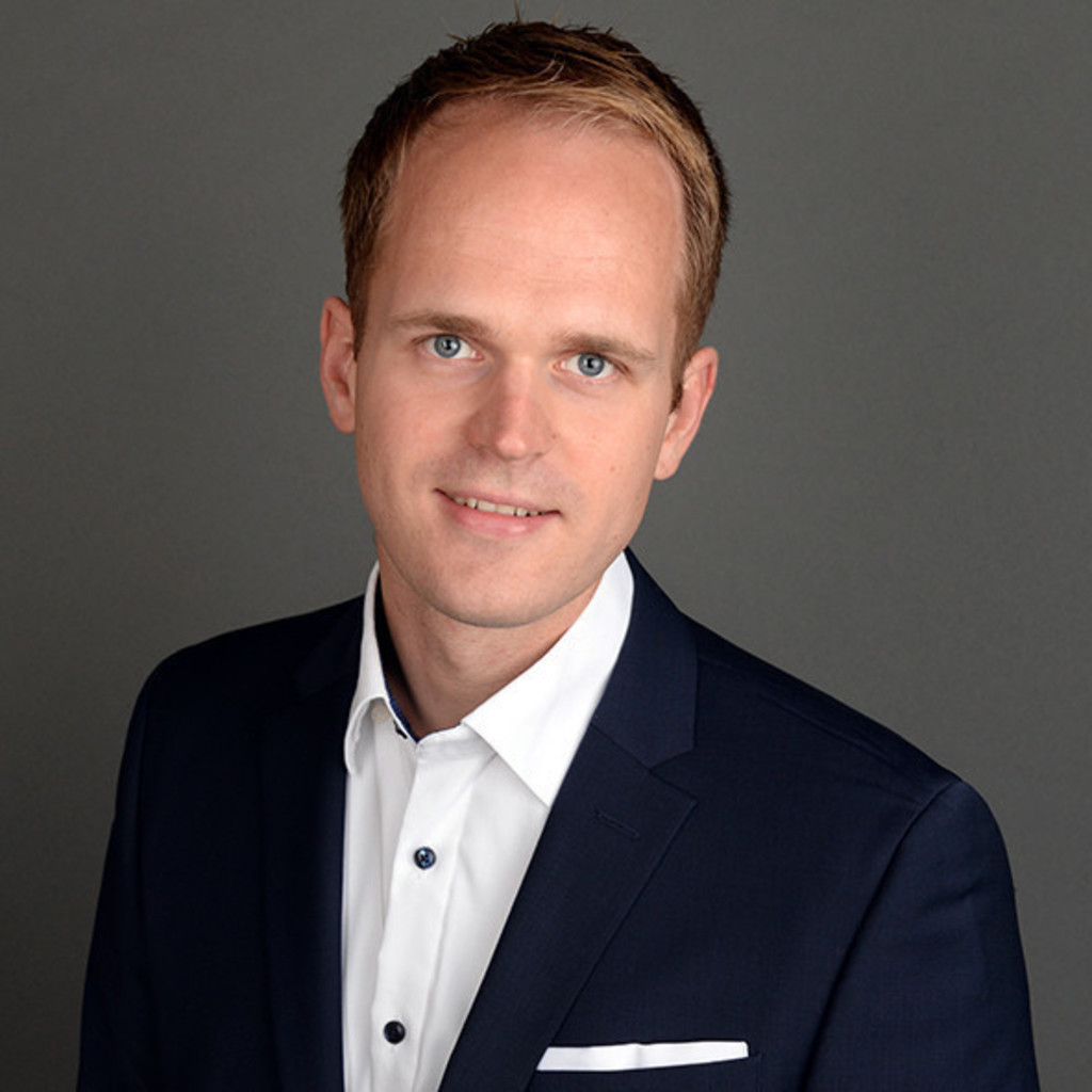 Thomas Heck Structural and mechanical engineer, service manager