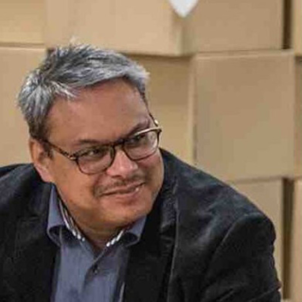 John Smit Client Service Account Manager HP XING