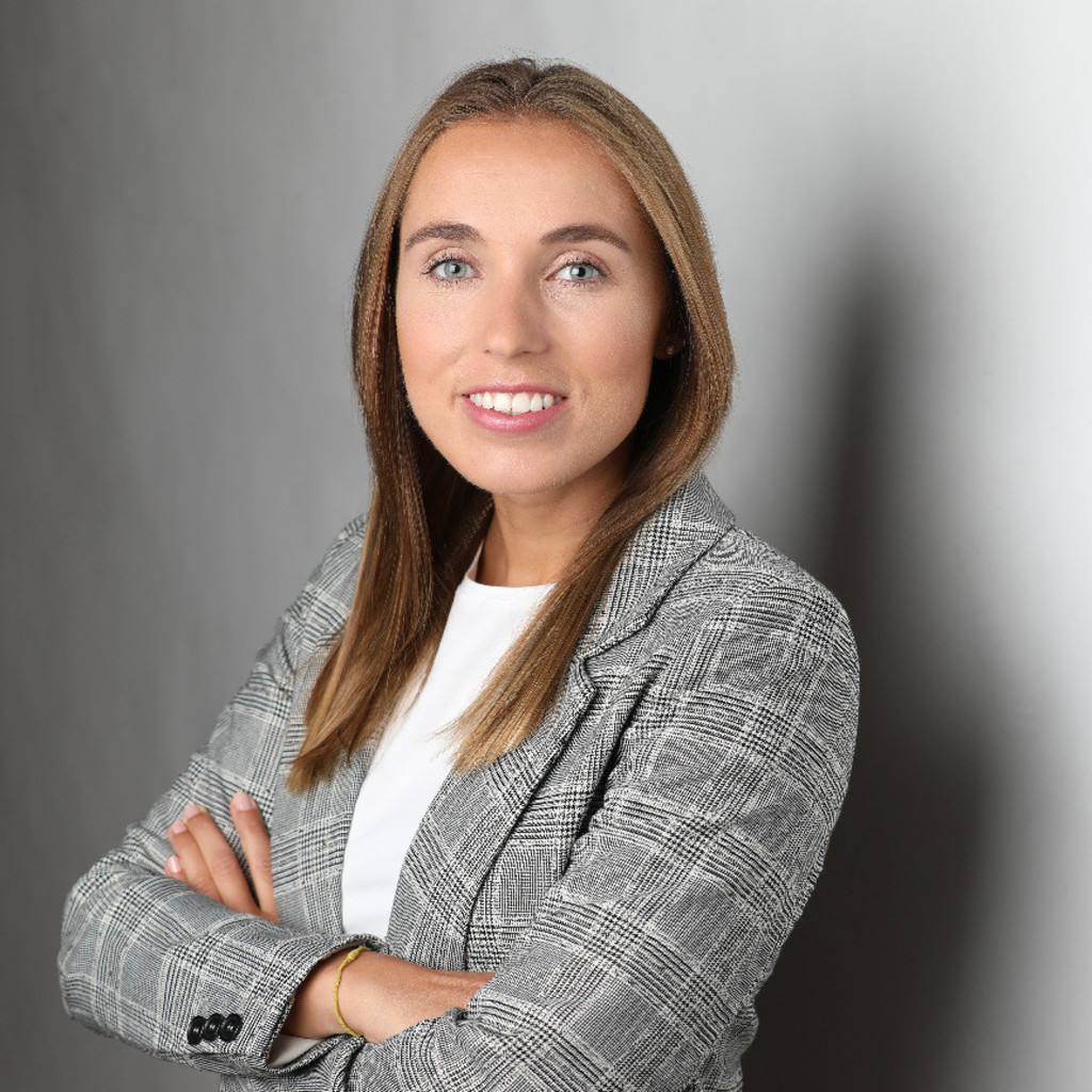 Lea Ley Social Media Managerin BrainEffect XING