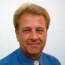 Dr. Andreas Knie