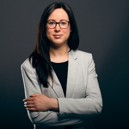 Dr. Stefanie Thoms