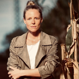 Sarah Arnold