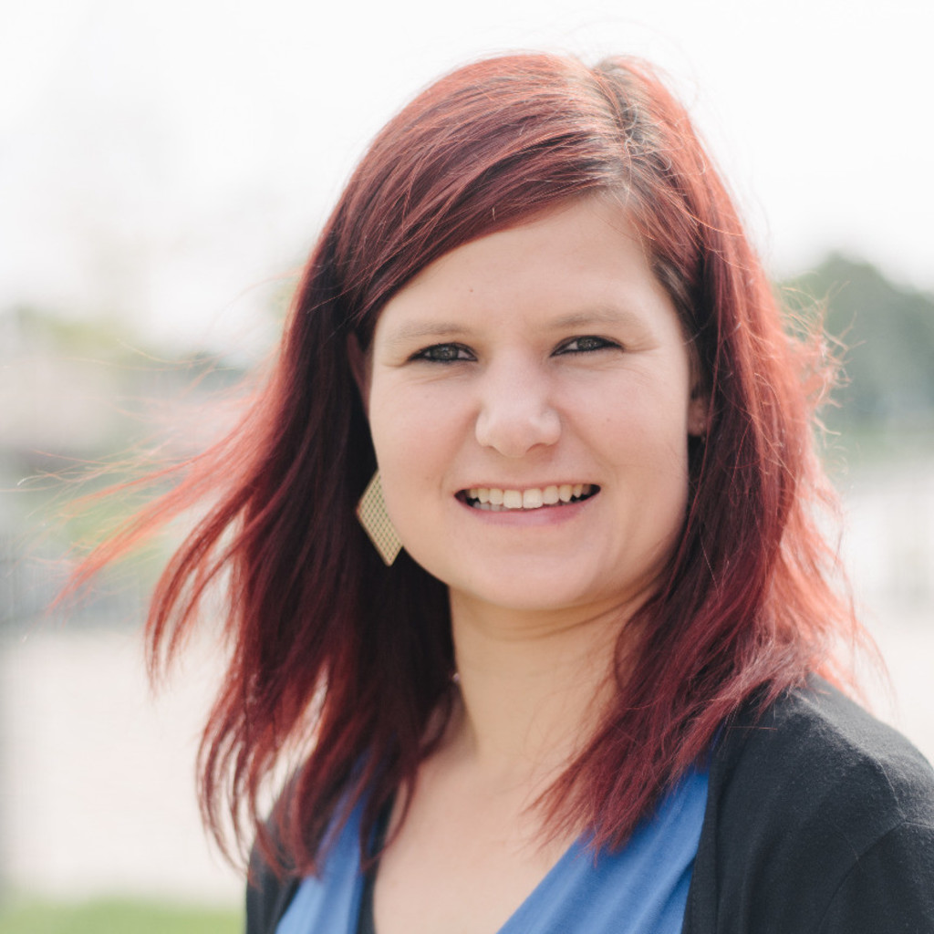 eva-schueckel-senior-pr-communications-manager-spotcap-global