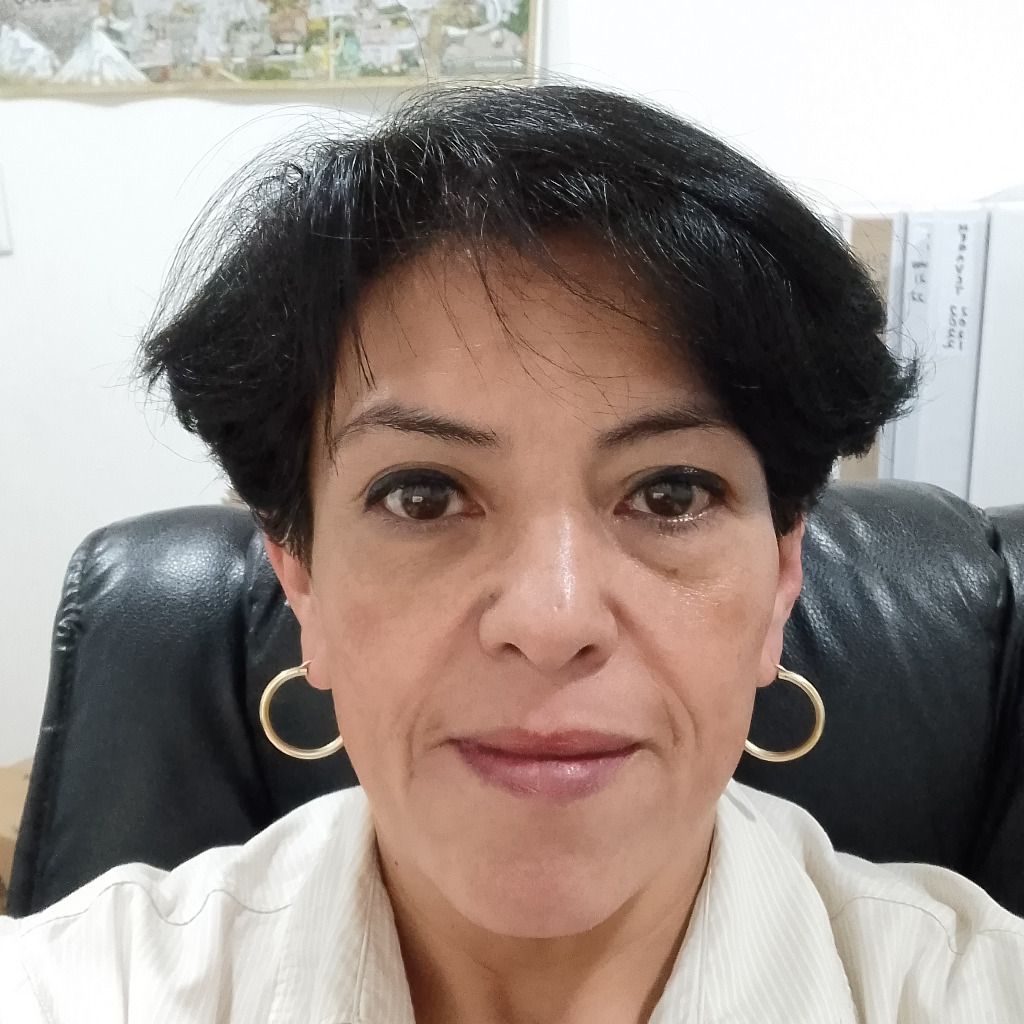 Beatriz Burgos Vitienez Gerente Administrativa Distribuidora