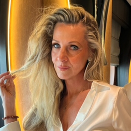 Rosario León