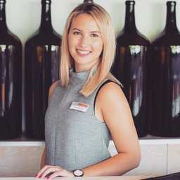 Theresa Mostert