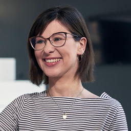 Julia Waschelewski