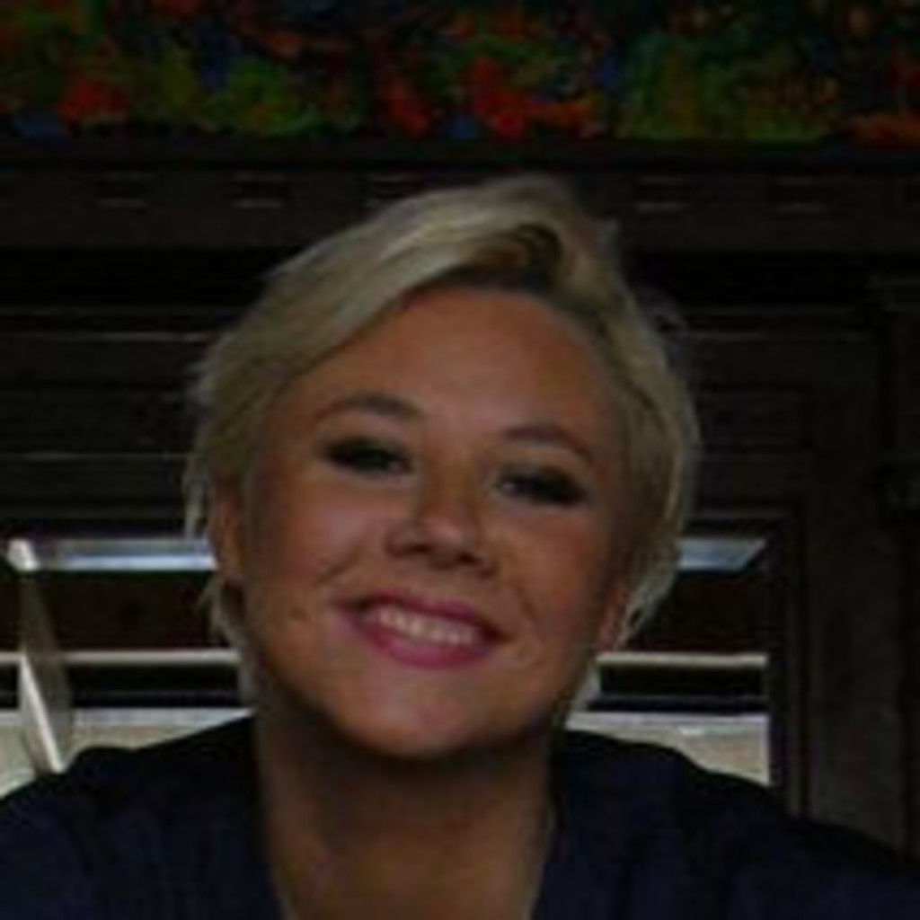 Emilia Switala Künstlerin EMILIA SWITALA XING