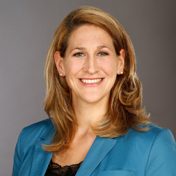 Dr. Julia Winnewisser