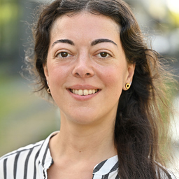 Dr. Nadine Reiher