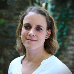 Dr. Lena Calahorrano