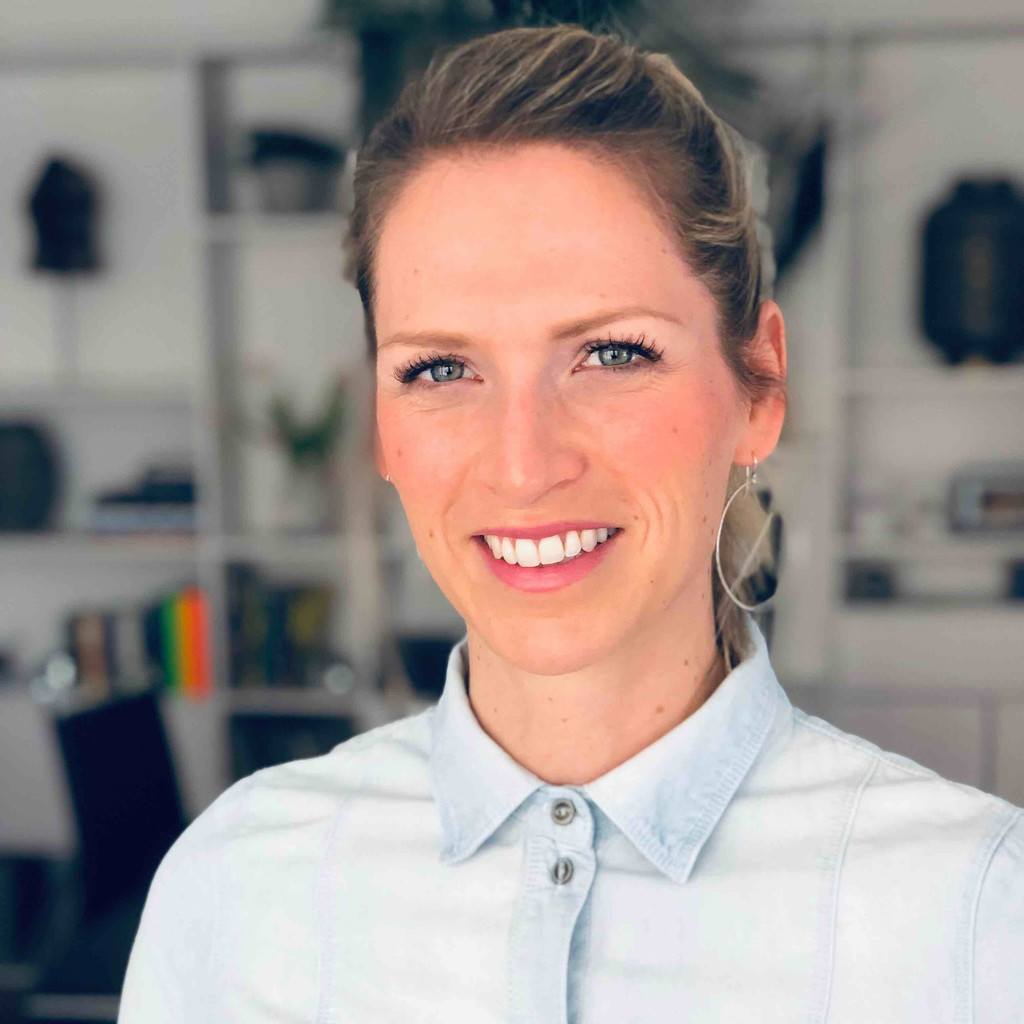 Christina Rau Projektleiterin BMW Group via Avantgarde Experts GmbH