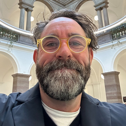 Prof. Lutz Dickmann