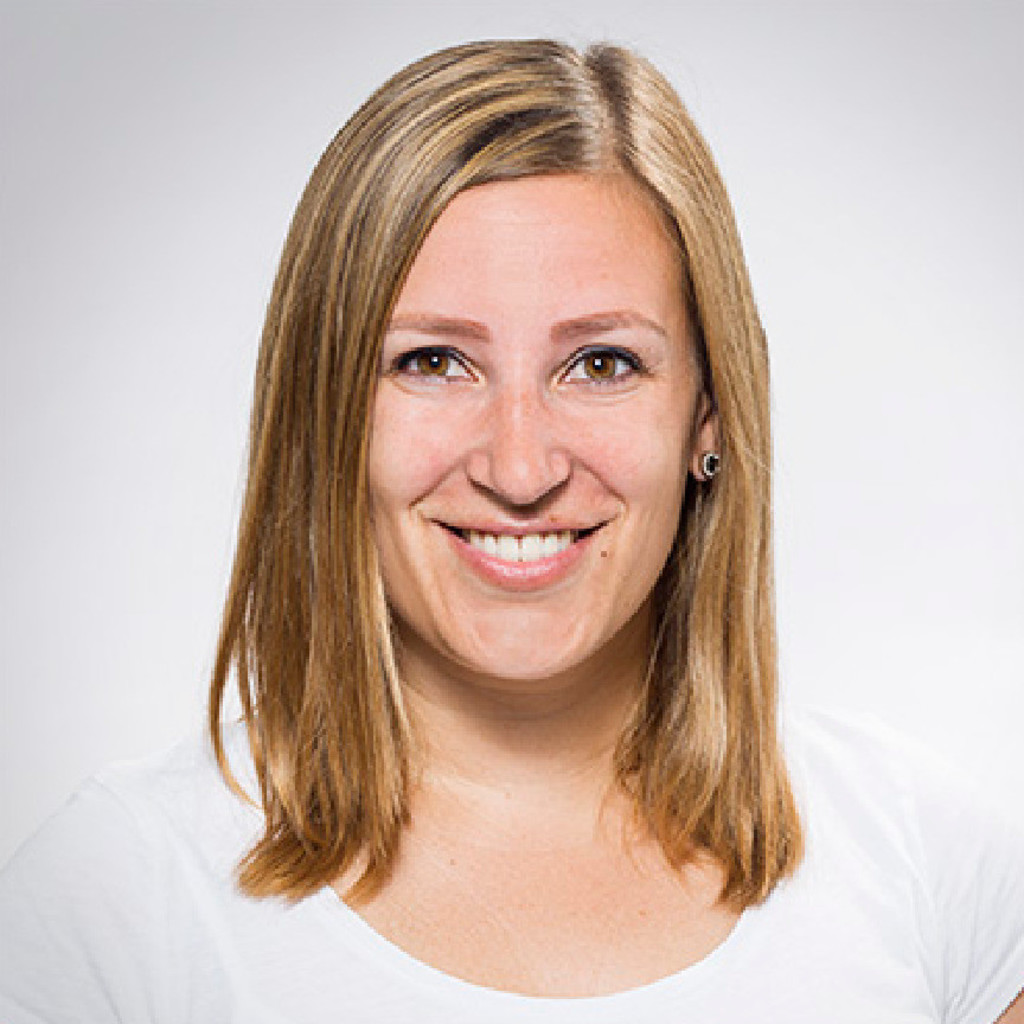 Janina Veit - Senior Social Media Specialist - DMG MORI | XING