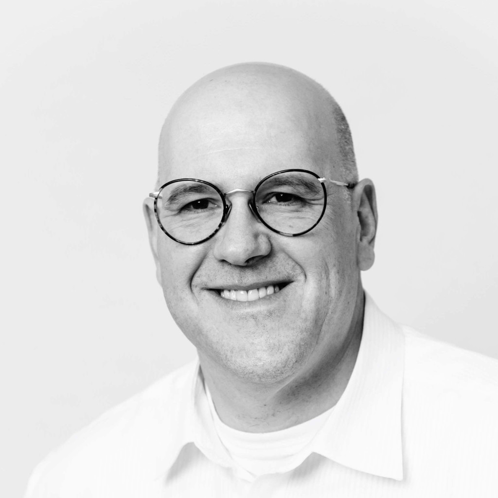 Dipl.Ing. AleXander Lenhard Senior IT Transformation Manager