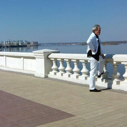 Dr. Pavel Mosencov