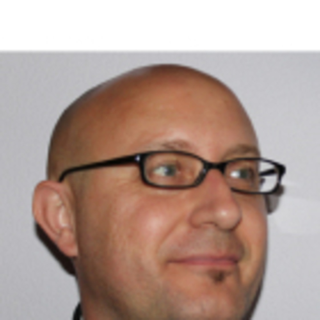 Gómez Sánchez Social Media Community Manager Asesor SMM