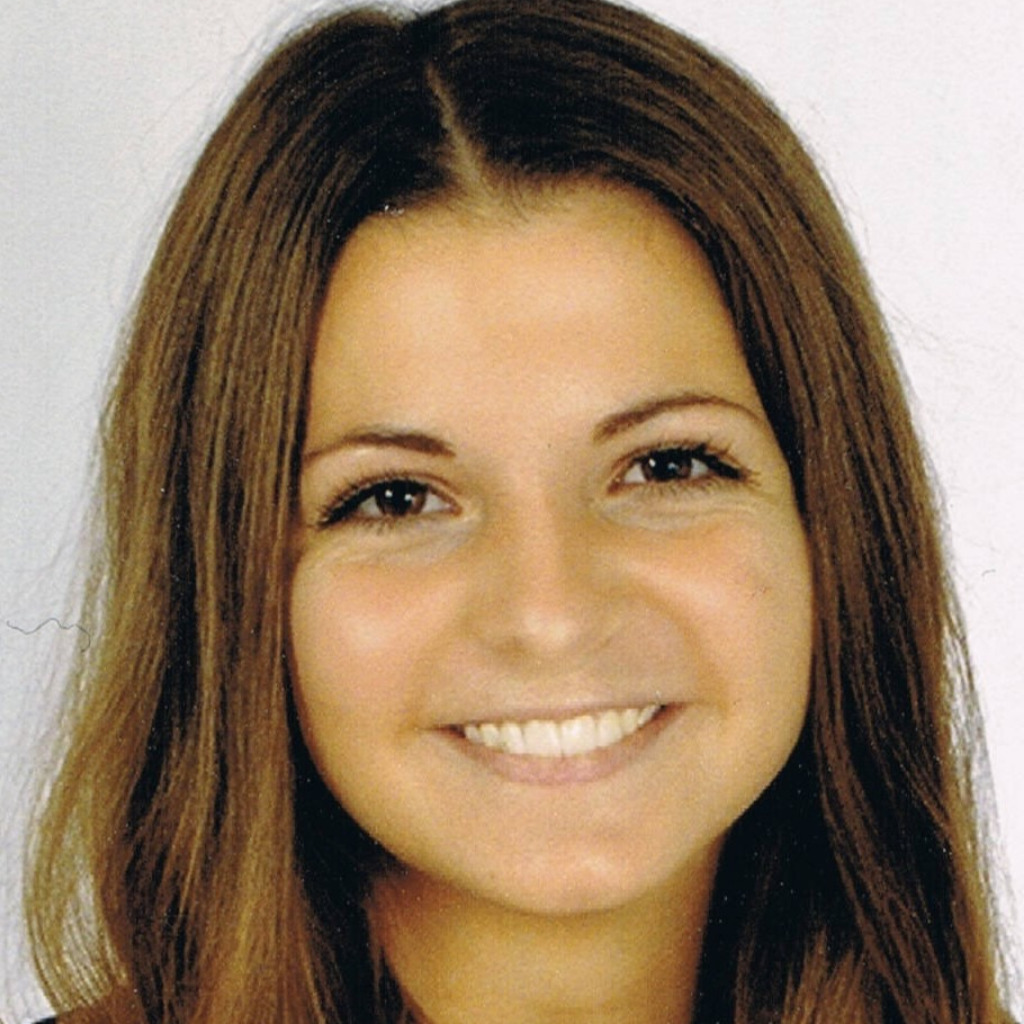 Nikola Krause Legal Counsel Accenture Holding B.V. & Co. KG XING