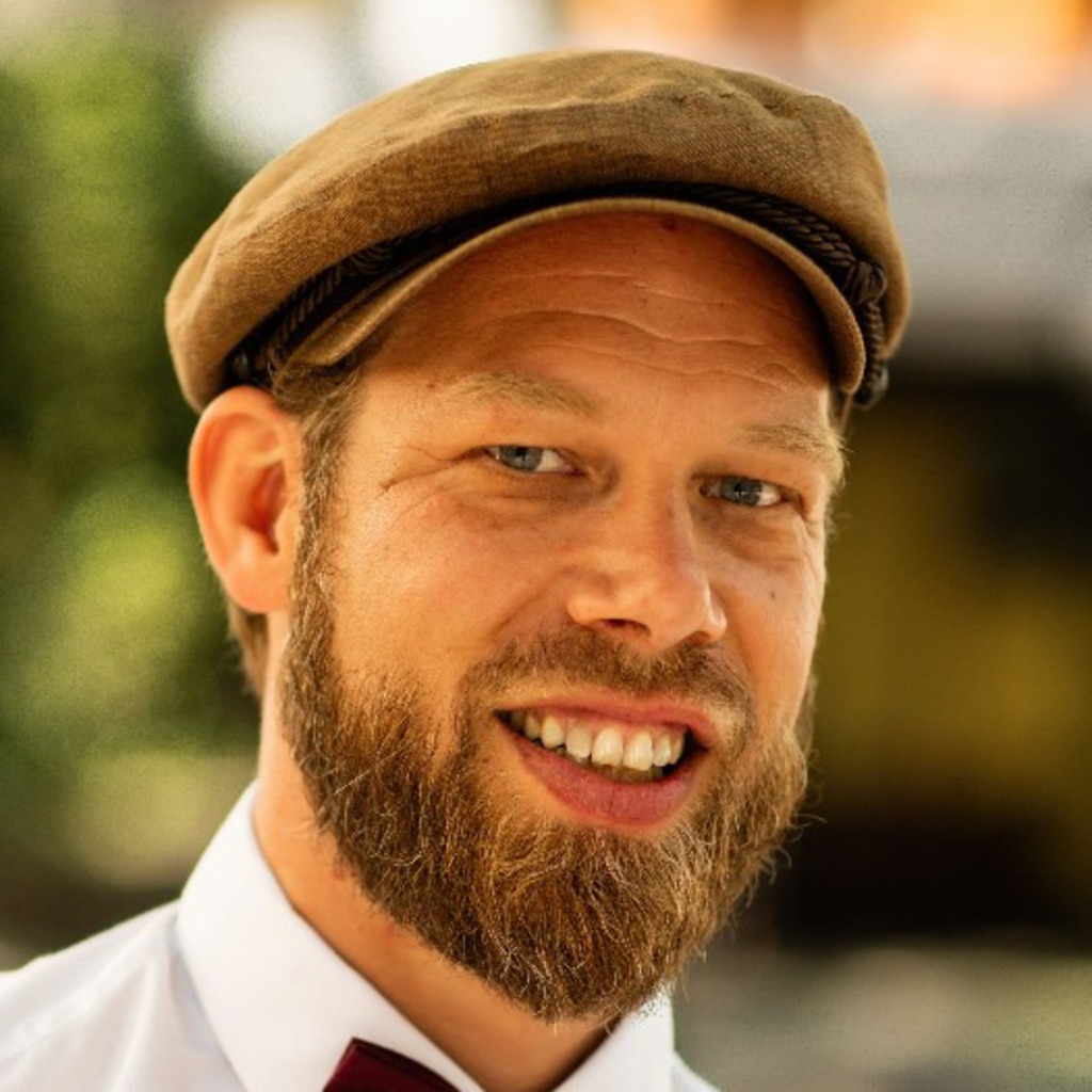 Claudio Produktmanager Flying Dolphin Entertainment Group