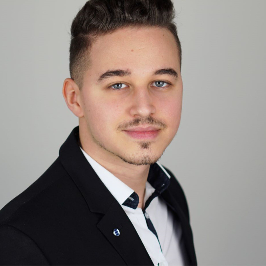 Ing. Dejan Ninkovic Softwareentwickler XXXLdigital Part of XXXL