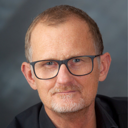 Dr. Stefan Heil