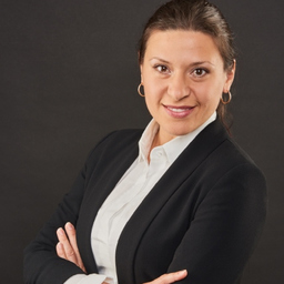 Elina Leonhard 