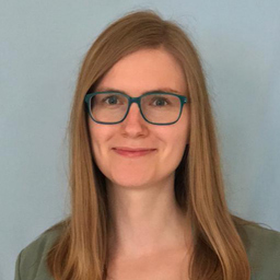 Dr. Flavia Höring