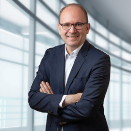 Dr. Sacha Knorr