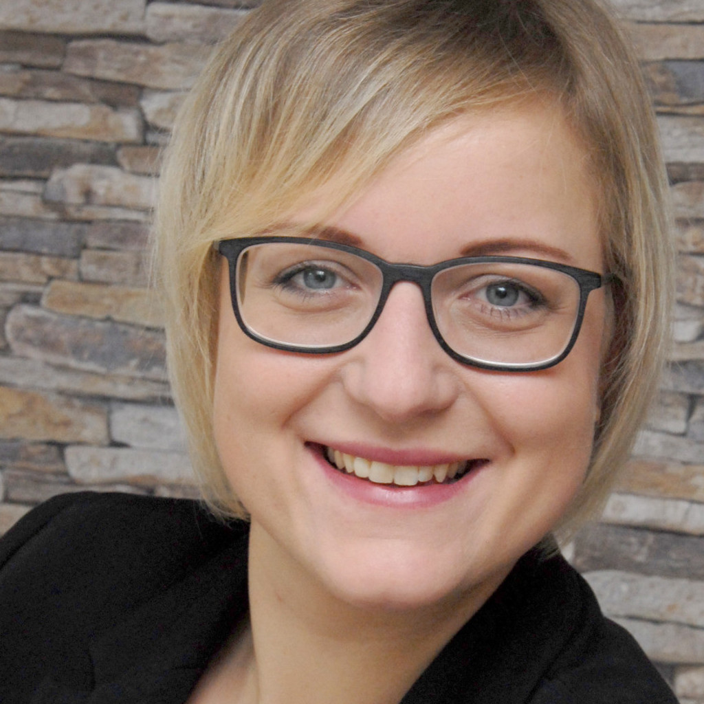 Karina Schmöger Multimedia Marketing FH Schmalkalden XING