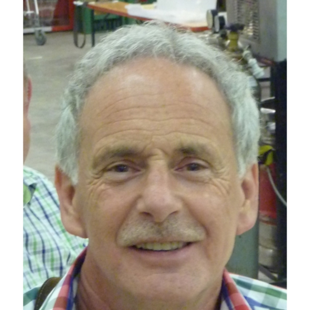 Hermann Riesenberger Im Ruhestand seit 072016 B.Braun Melsungen AG