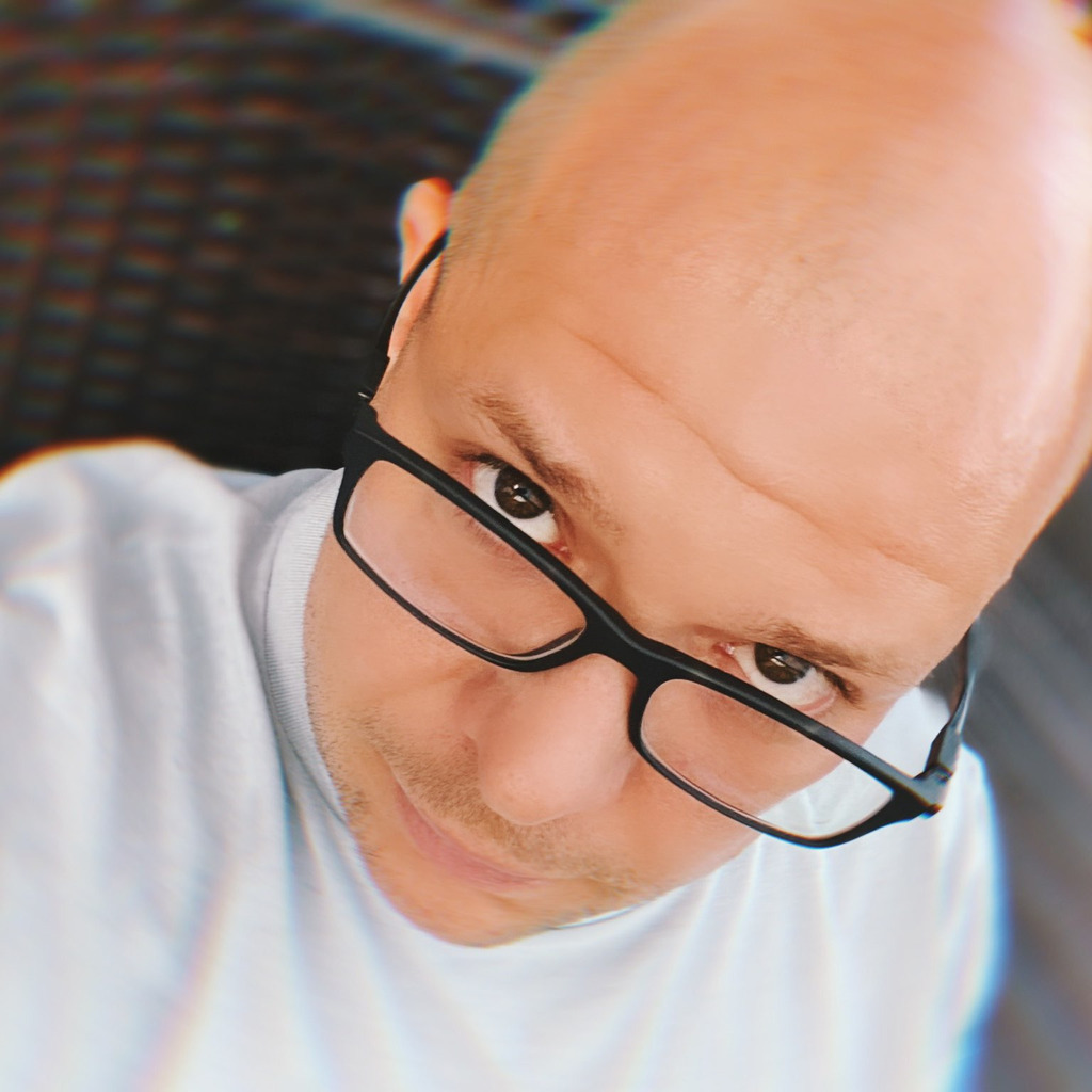 Manuel Michel Senior Creative Producer / Channel Manager TV