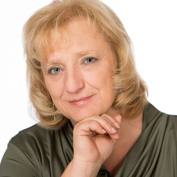 Claudia Dykes