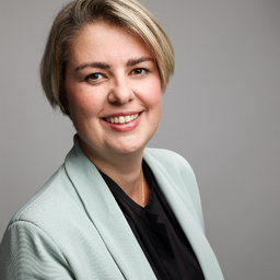 Stefanie Thees