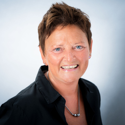 Tina Hanau