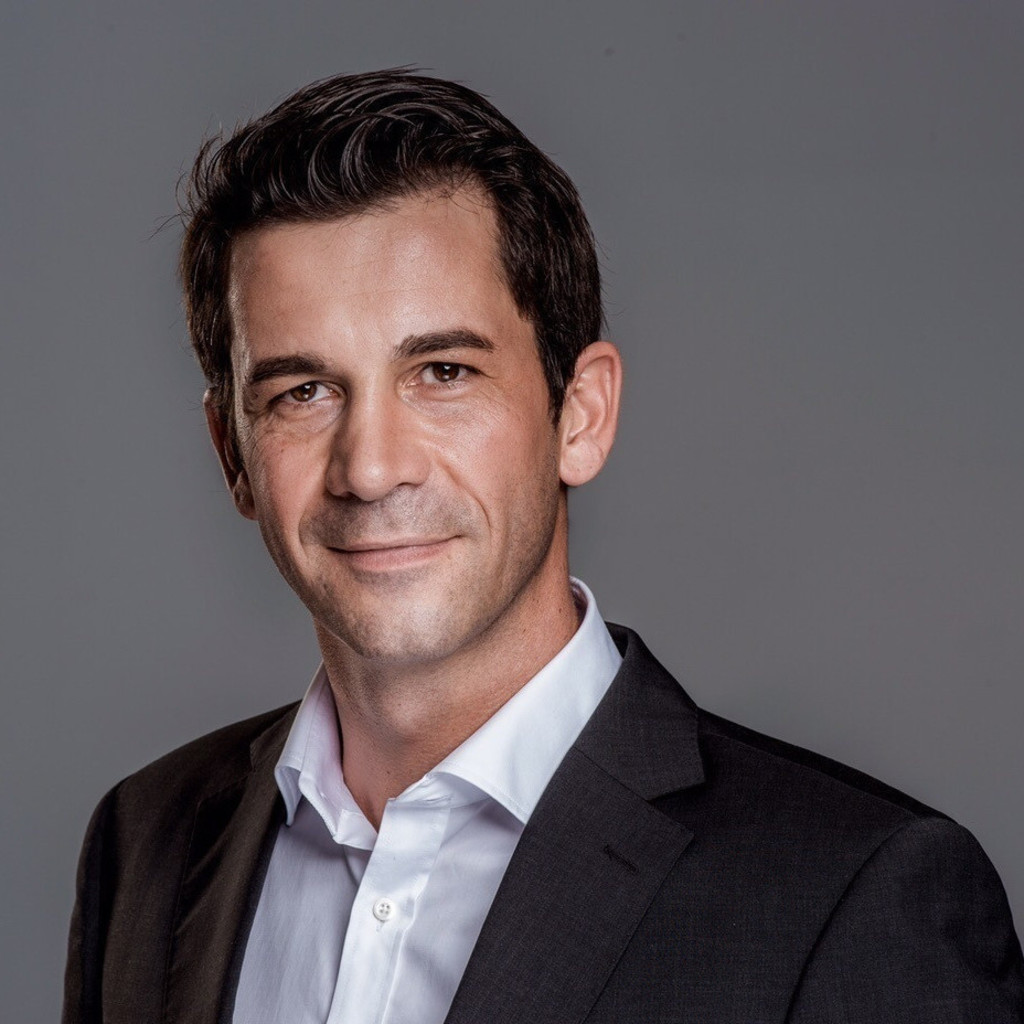 Dipl.Ing. Robert Straßer Geschäftsführer Straßer Komplettbau XING