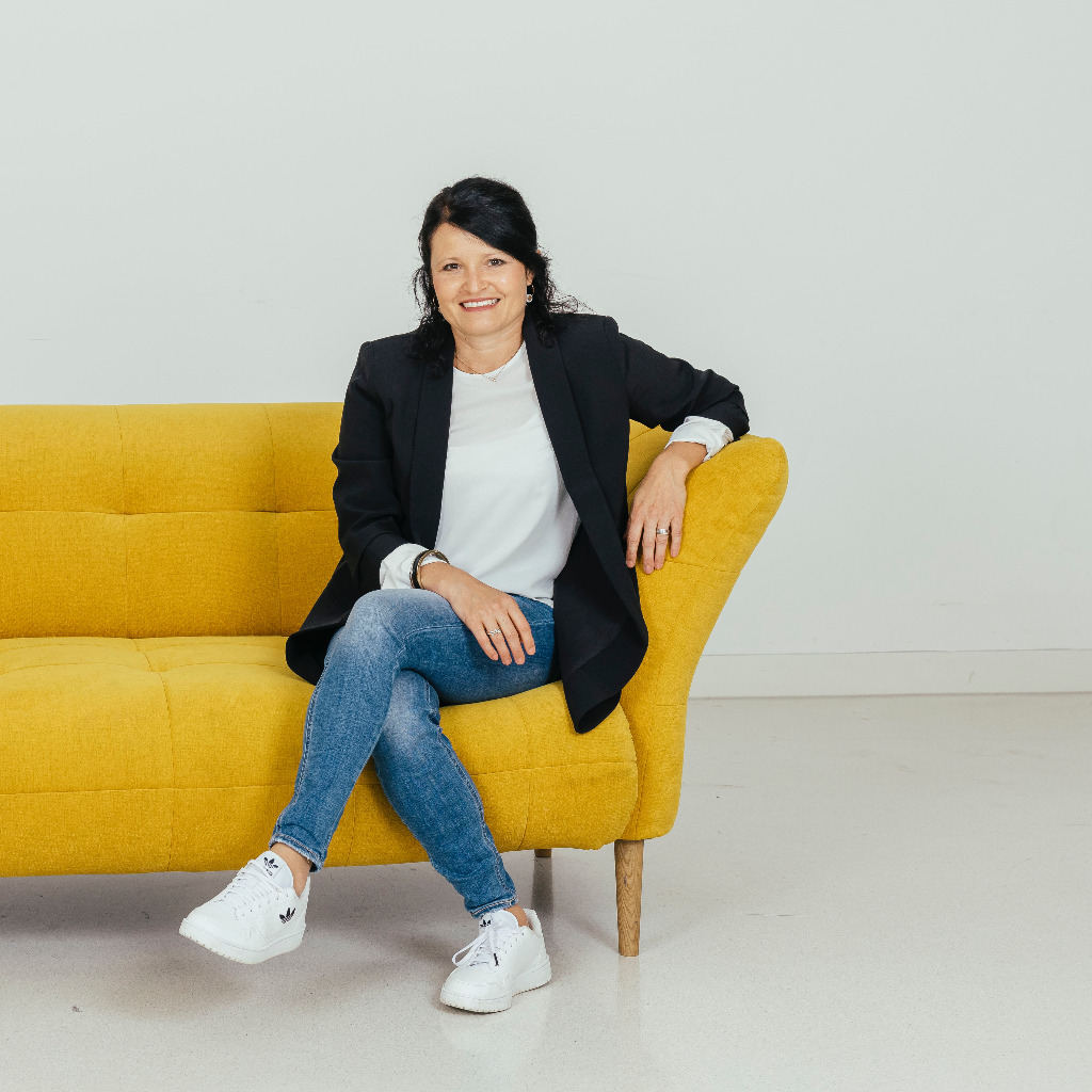 Julia Deininger Referentin Produkt/Prozessmanagement