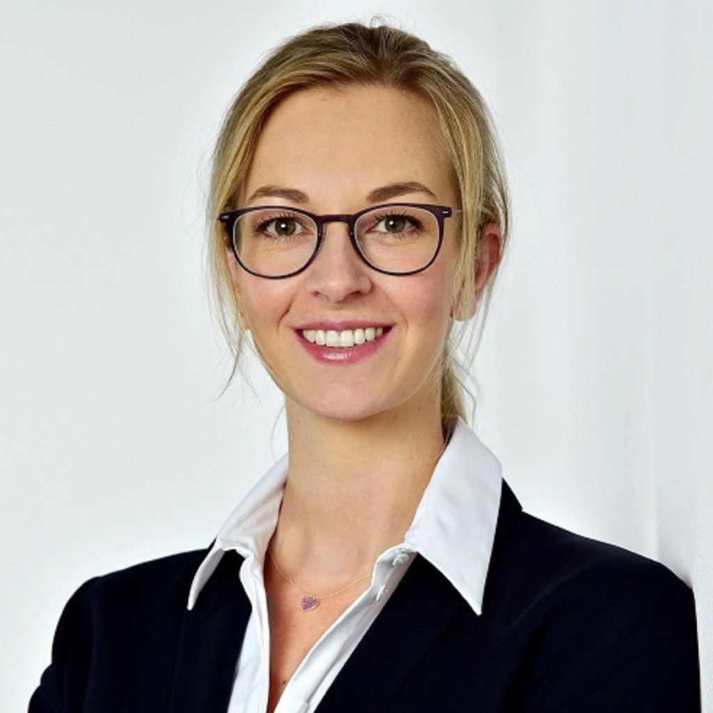 Claudia Sedat Tender Specialist Connected Care Philips GmbH Market
