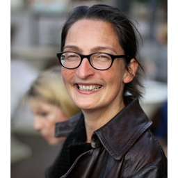 Dr. Simone Henne