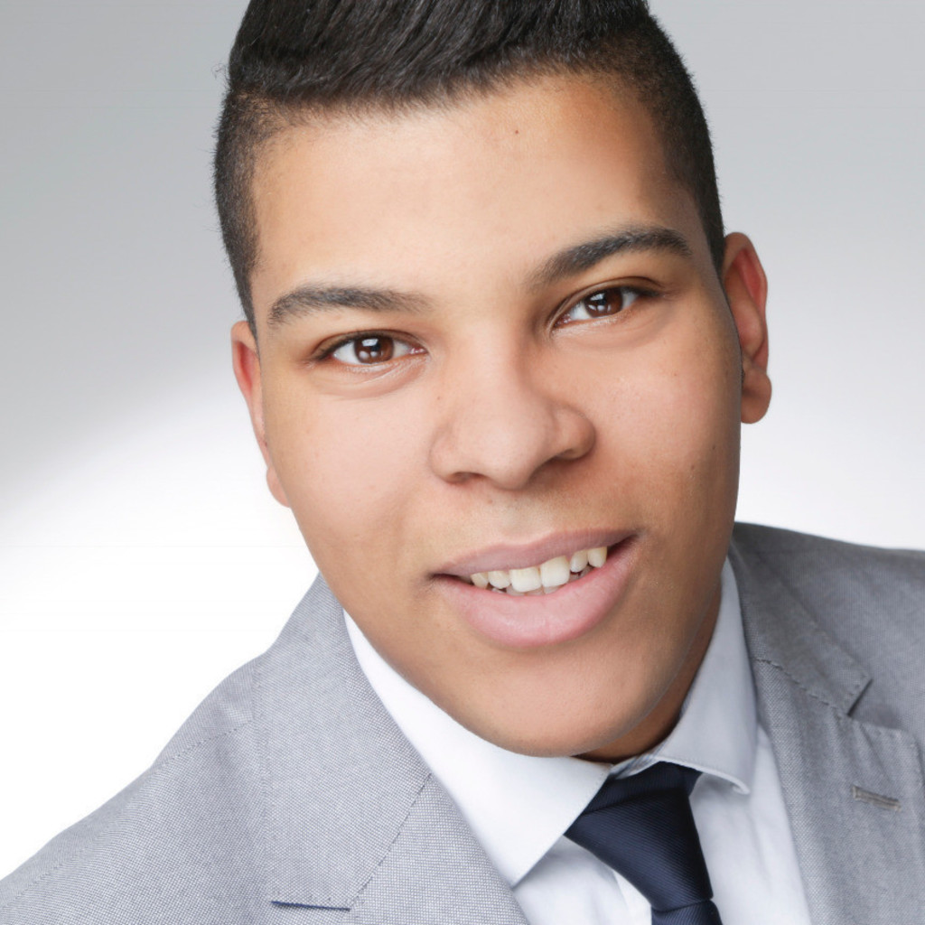 Dominic Williams Technical Consultant Disposition Deutsche Telekom