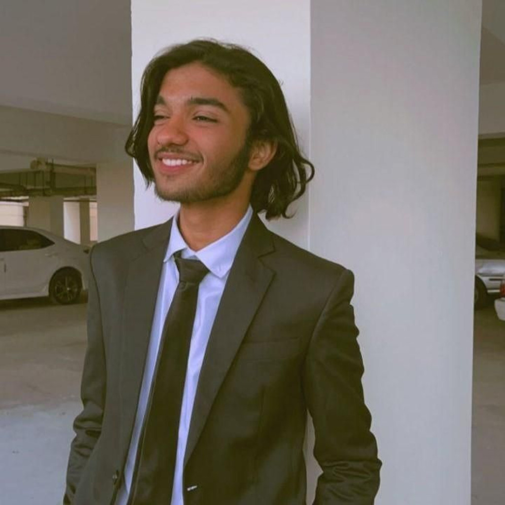 Hasan Riaz A level Whales College XING