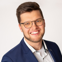 Lacher Dominik