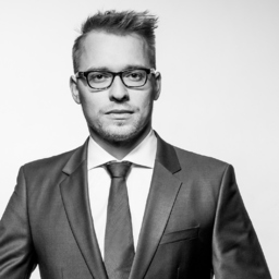 Dr. Daniel Fiedler
