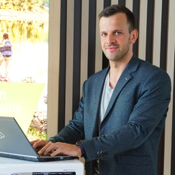 Dr. Christian Oertel