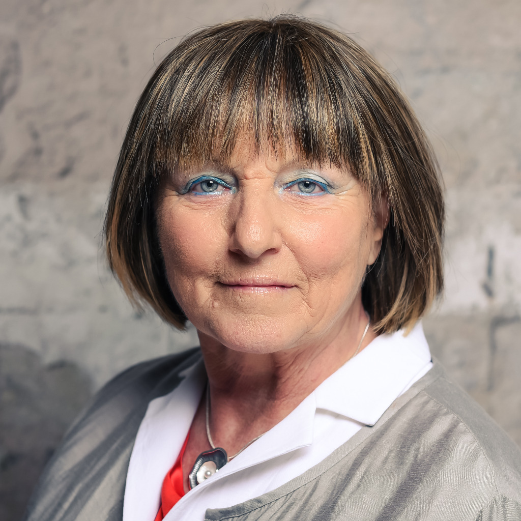 Claudia Riegel Leitung LeanLife® Management XING