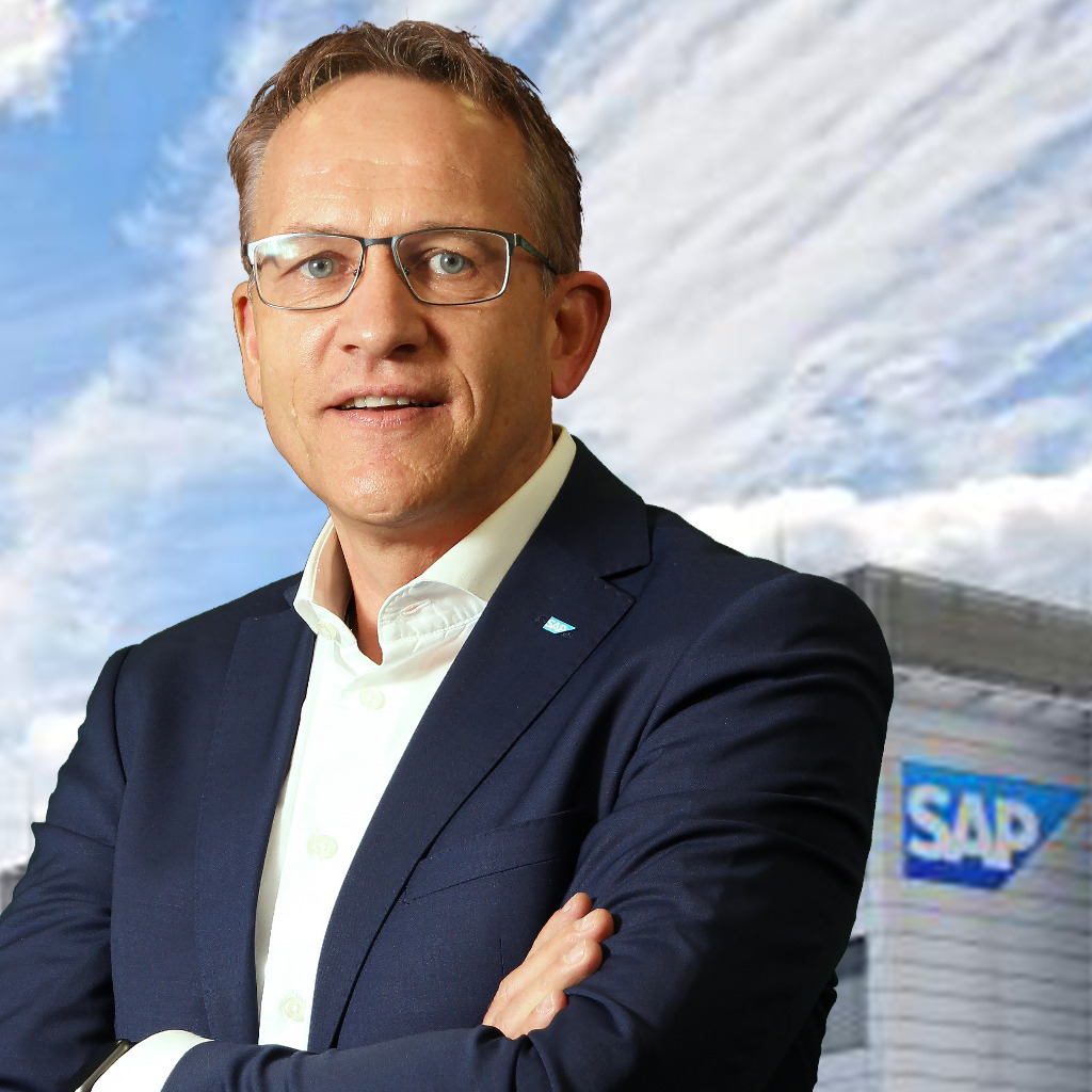 Andreas Rizzetti Head of Customer Advisory Chemicals & Life Sciences