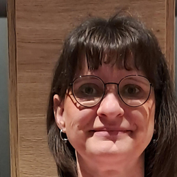 Sandra Knops