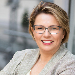 Dr. Ane-Kristin Reif-Mosel