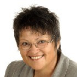 Helga Roth