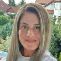 Noémi Khell