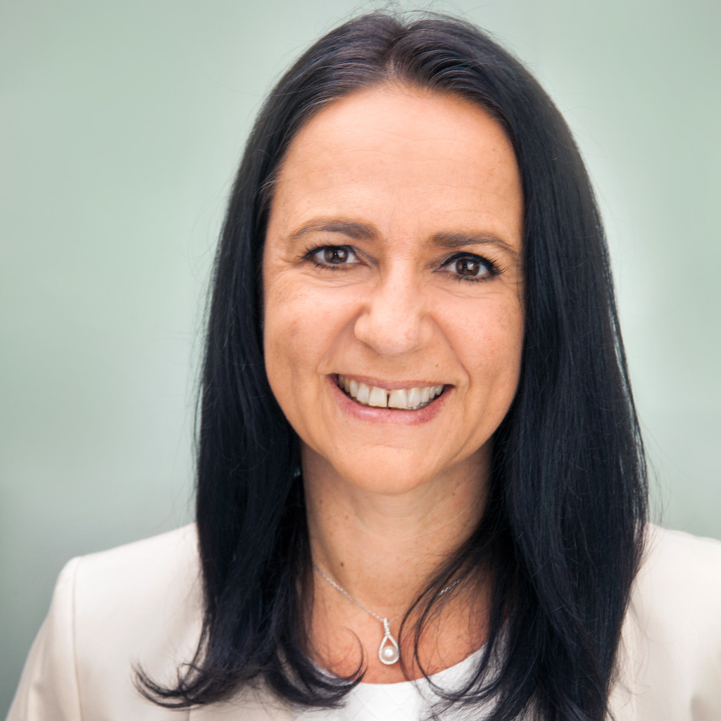 Dr. Elisabeth KadlecKorn Recht Österreichische Fußball Bundesliga